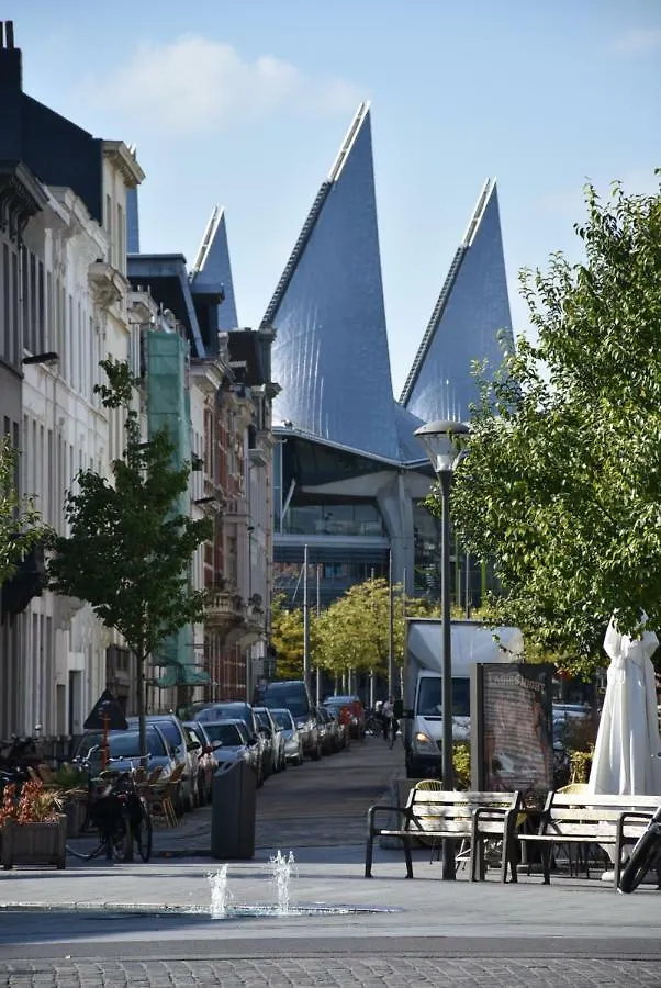 B&B - Apartment - Peace In The City Antwerp Belgium